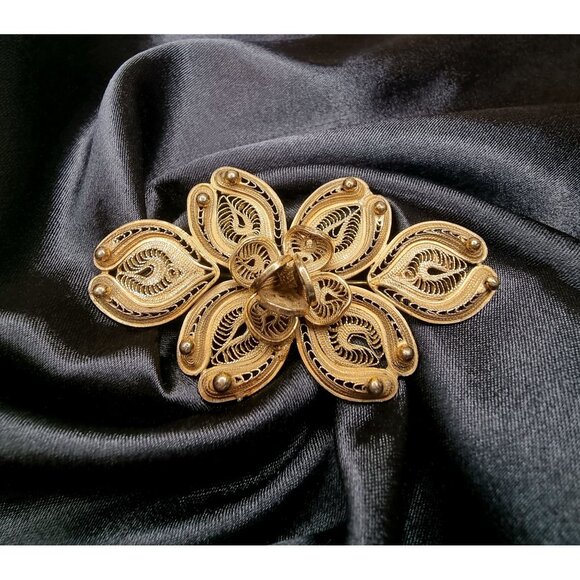 Vintage Mexico Gold-Tone Filigree Floral Brooch Pin Elegant Statement Piece Hand - Picture 1 of 4
